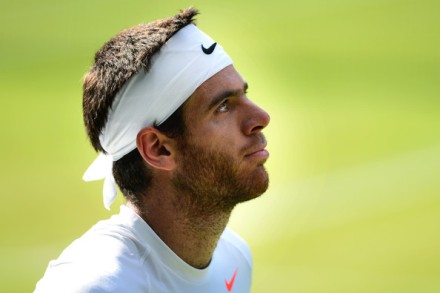 Дель Потро раздавал автографы во время автомобильной пробки