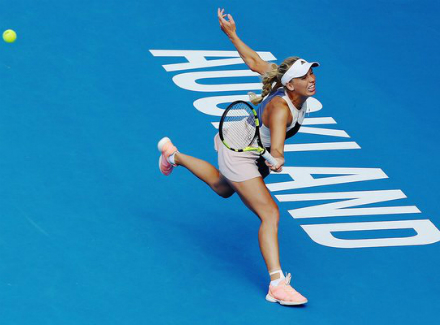 Каролин Возняцки успешно стартовала на соревнованиях в Окленде