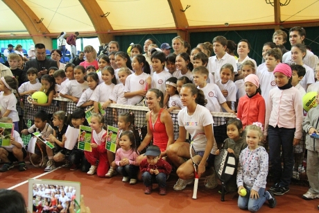 photo 6099.jpg Мартина Хингис провела мастер класс для детей в Казахстане (фото)