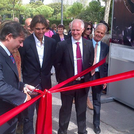 Рафаэль Надаль посетил церемонию открытия международной выставки в Мадриде 199876 10151120310646026 1922592816 n.jpg Рафаэль Надаль посетил церемонию открытия международной выставки в Мадриде