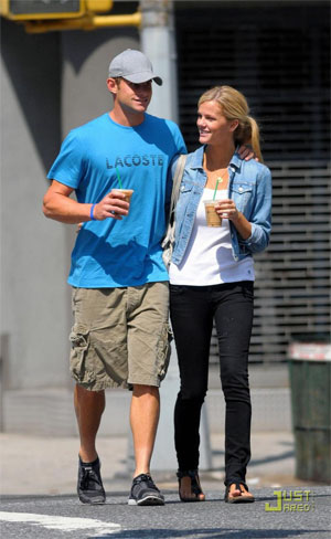 Фото: justjared