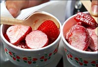 _44781975_strawberries_416.jpg