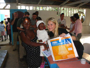 Фото: http://www.kournikova.com