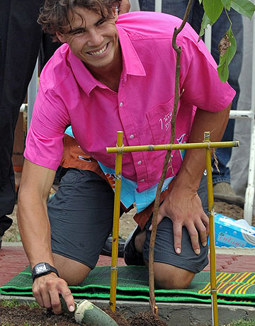 AFP PHOTO / PORNCHAI KITTIWONGSAKUL
